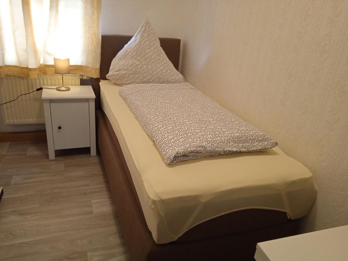 Hotel & Restaurant Zum Adlersberg Schleusingen Экстерьер фото