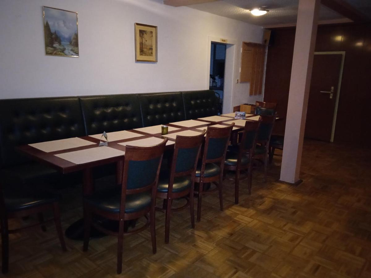 Hotel & Restaurant Zum Adlersberg Schleusingen Экстерьер фото